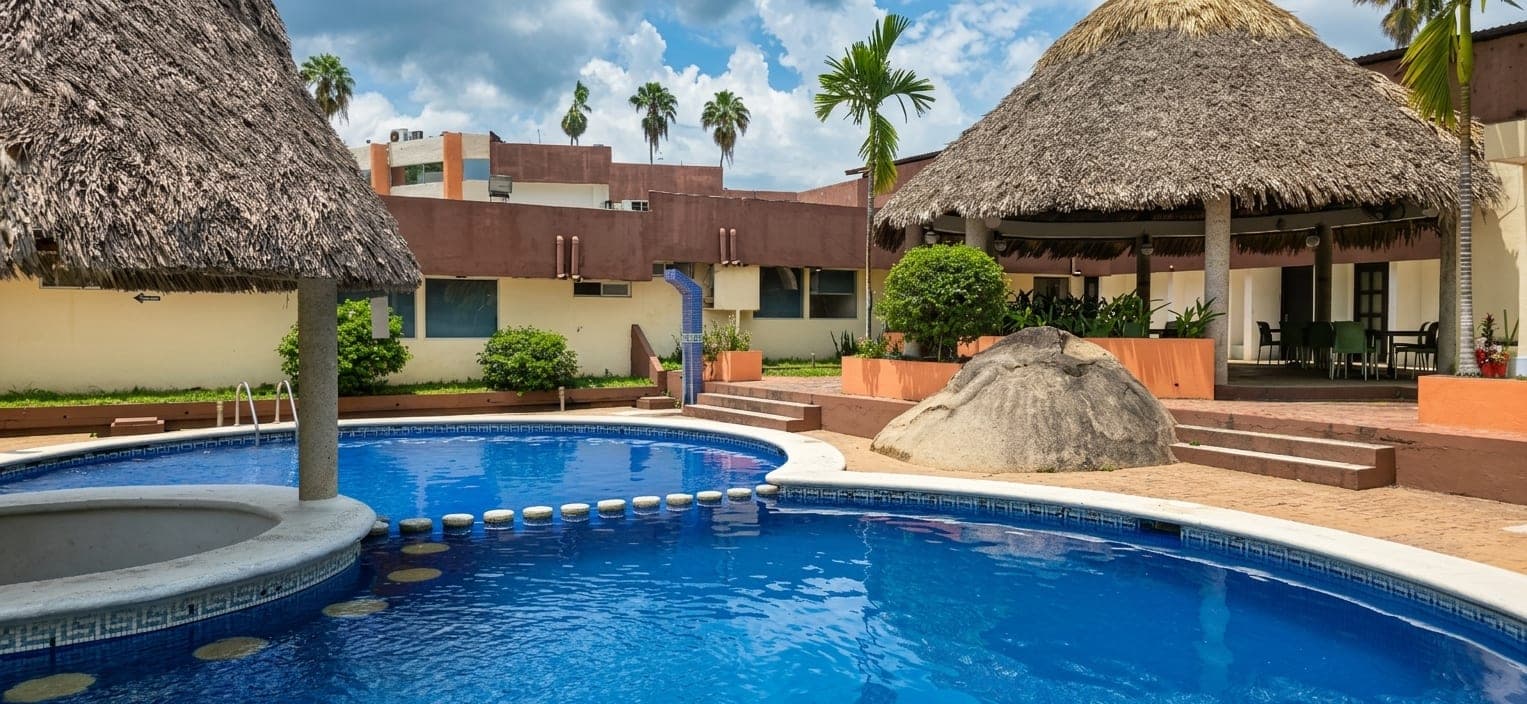 Alberca del Hotel Jardín Real